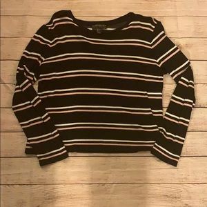Long sleeve crop top